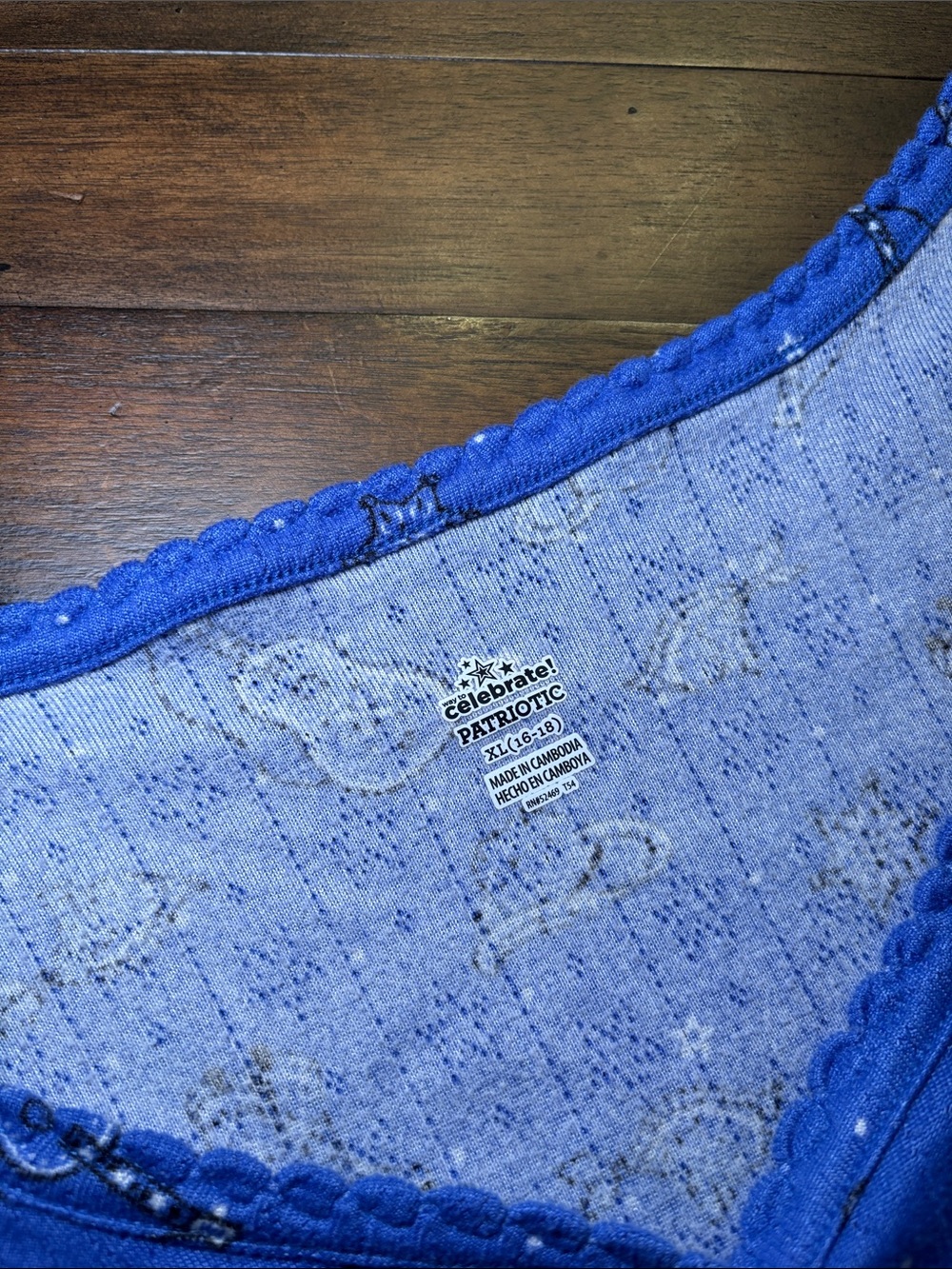 Worn Once Blue Sleeveless Guitar Print Pajama Set for Women - Picture 2 of 3